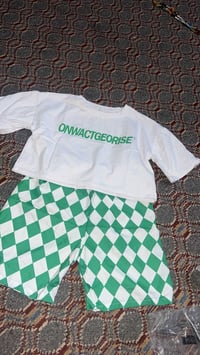 ملابس أطفال • ٣-١٥ سنة • جملة ١٥ قطعة