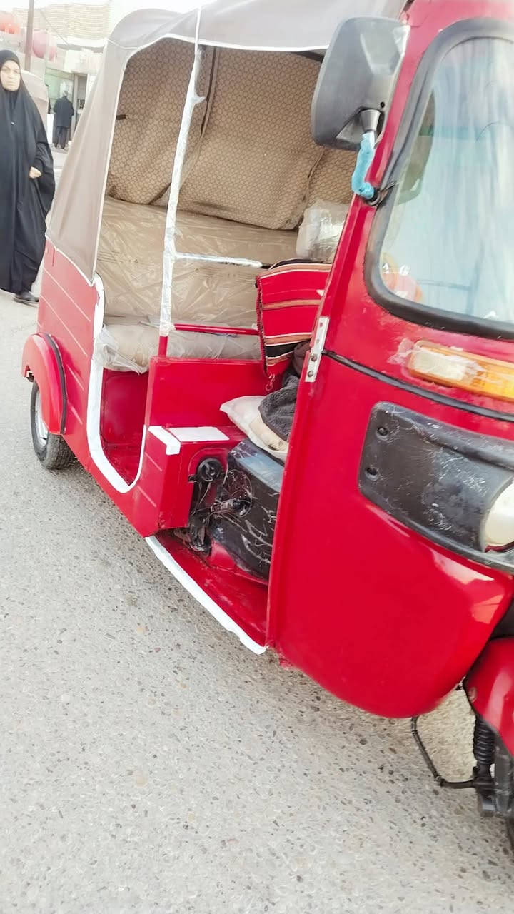 سلام عليكم تكتك 18 ماكينتها مال 20 اوراق وكيل شاكر السعر 3500 وبيها مجال***********
