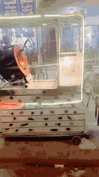 يالله سلام عليكم مكينه حب شغااله كلشي مابيه بس احتاجيت وواريد ابيعها  كلشي شغال بيها نشره والمكيمه وكلوباتها مكانها 17تموز كوفه رايدها 200وبيها مجال رقم هاتف ***********خابرني وتدلل
