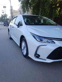 كورلا موديل 2022 بنزين فقط خليجي شركه ساز  مكفوله ماعدا شخط باب السائق...