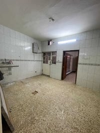 #للايجار_في_السيدية دار سكني المساحة 150 متر  يحتوي مدخلين ثلاث غرف نو...