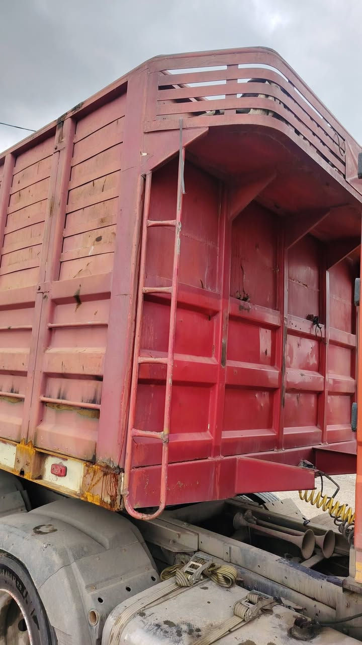 السلام عليكم ورحمة الله وبركاته
للبيع عربانه شاصي محلي 16
3دناكير صيني لعاب  مرابع
مجموعتها معمره كامل اكريز
الطول 12متر ونص كامل لشقل
الارتفاع 185 بريك كهرب كلا شقال صنديك مطبخ تانكي ماي ثلاجه كبيره كامل مكمل اخوكم ابوثامر مكلف بنشر للاستفسار الاتصال والعنوان موصل 👁️
*********** ☎️ السعر 130
*********** ☎️ وبي مجال
