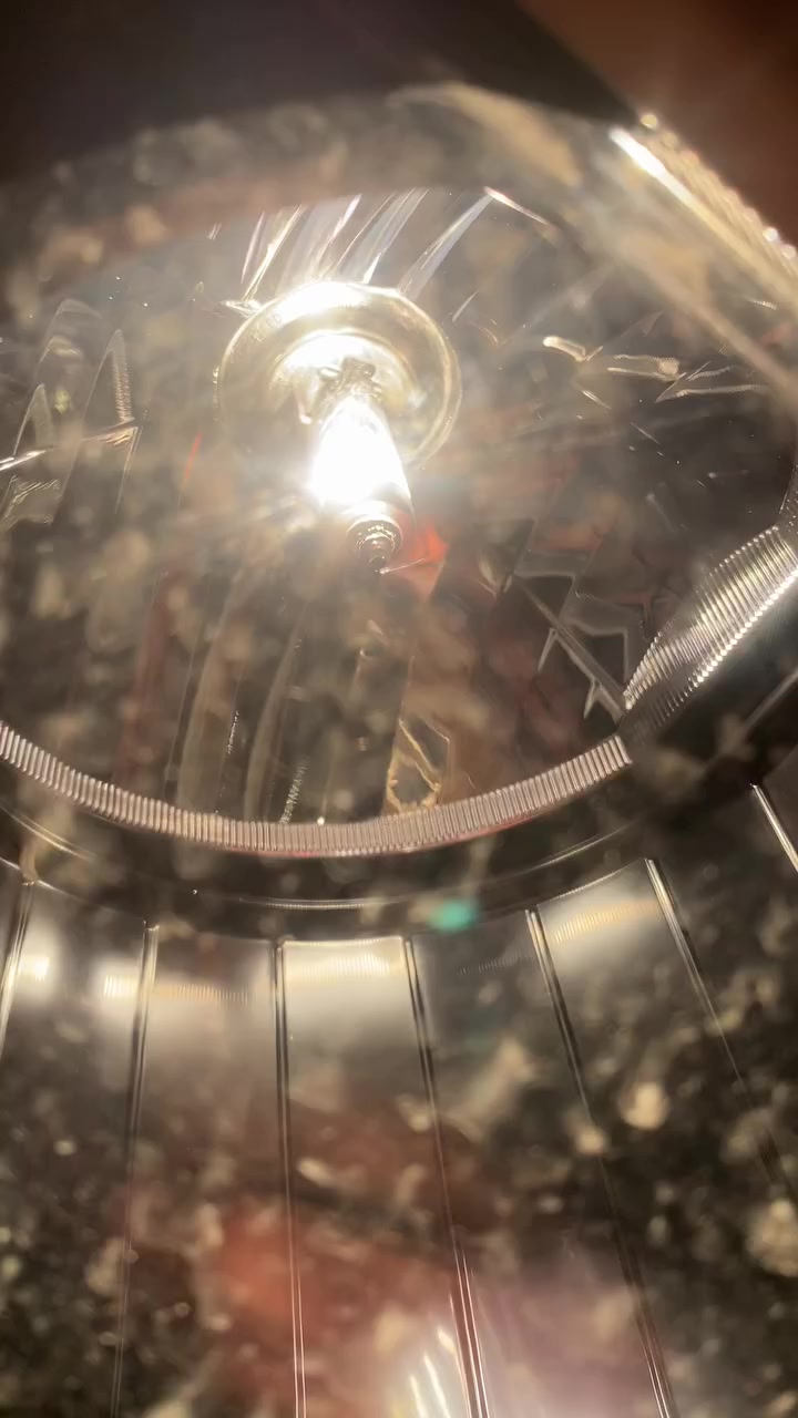 فورزه صفر عشره مكفوله كفاله عامه ماشيه ١١ الف رمبه ابيض صدفي 
المكان المنصور الداوودي شارع التانكي قرب اسواق جواهر 
السعر عل خاص 
الرقم***********
