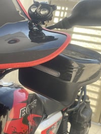 بوكسر • ٥٠ • اصفر ابيض