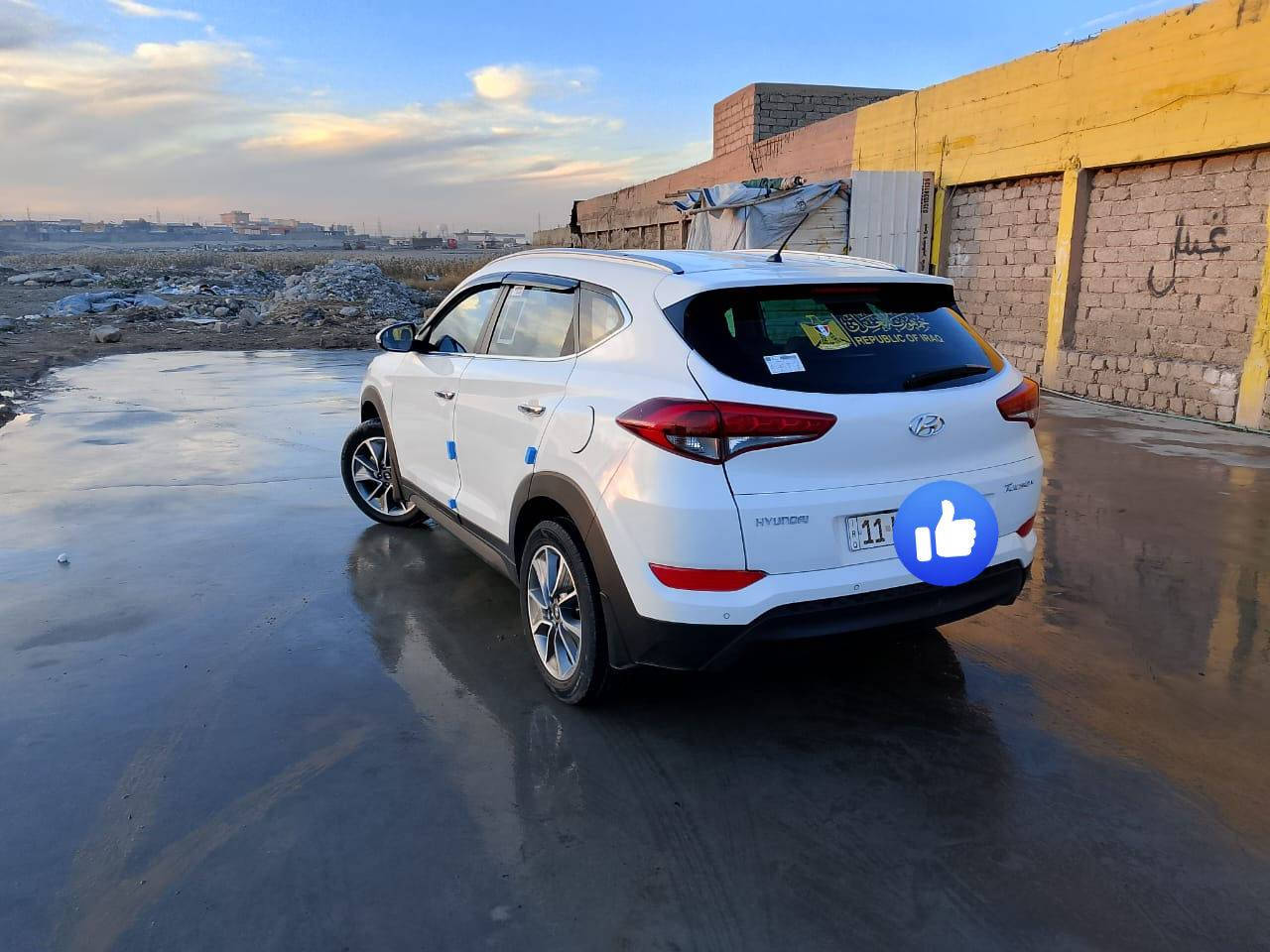 توسان موديل 2018حجم2400
رقم بغداد جديده بسمي 
هزة وسنويه جديد وشرط التحويل 
مكينه وكير شرط اوتو
مواصفات نص فول 
مري كهرب شفط 
حساسات خلفي+امامي 
تحكمات ستيرن 
سرعه نضام
شاشه كاميرة 
ويلكب19اصلي
تبريد🥶تتفئه🔥
سياره ماشيه شي قليل 
باقي تفاصيلها خابر على خط 
مكلف بالنشر عزيزي 
***********
*********** 
مكان موصل الايمن
