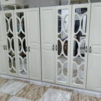 غرف شبابية عدد 2 كل غرفة 4 قطع وكل كنتور 4 ابواب مع الدواشك  سعر الغرف...