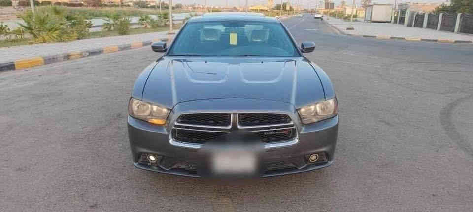 السلام عليكم 
جارجر ادوات خليجي كفالة من الكص و السرقة و العشائر فول مواصفات باتري جديد تخم تاير جديد حدادية نضيفة بشكل كهربائيات مضبوطة بشكل لايت عالي يخبل دواخل كلش نضيفة شاشة كبيرة سماعات دمام اربع بصمات تحكم و تدفئة بالمري تحكم استيرن كامل تبريد تدفئة بالكشن كفالة مكينة كير كفالة بشرط ٢٦٠ تمشي وين متريد سيارة مال جناي مكانها بالعمارة بيها ارقام فقط السعر ٧٥ وبي مجال للشراي 
***********
