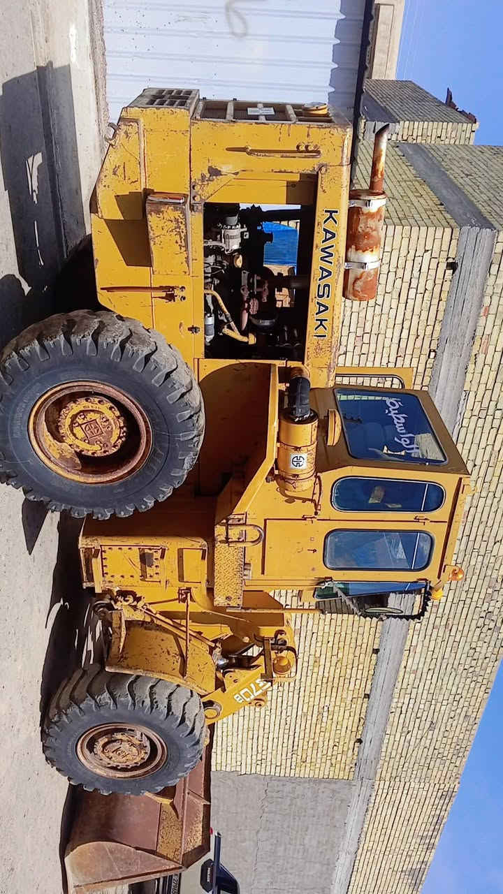 سلام عليكم شفل كاوسكي البيع 70 بي موديل 83 بلاديه شركه رقم واسط نكليزي بسمي سنويه جديده تخم تاير جديد كيله جديده تخم سنون صينيه جديده بريك 4اويالى قطره صبغ مابي شراي يتصل تدالل ***********
