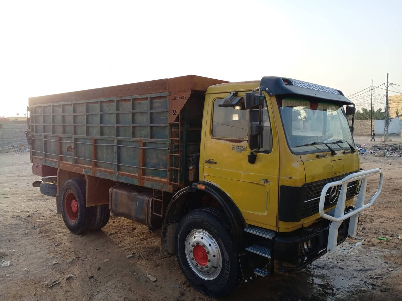 ألبي للبيع مديل 81 مكينه 28كير25
رقم نجف نكليزي سنويه2030 سياره كفاله عامه وجاهزه
مكان نجف رقم الهاتف***********
