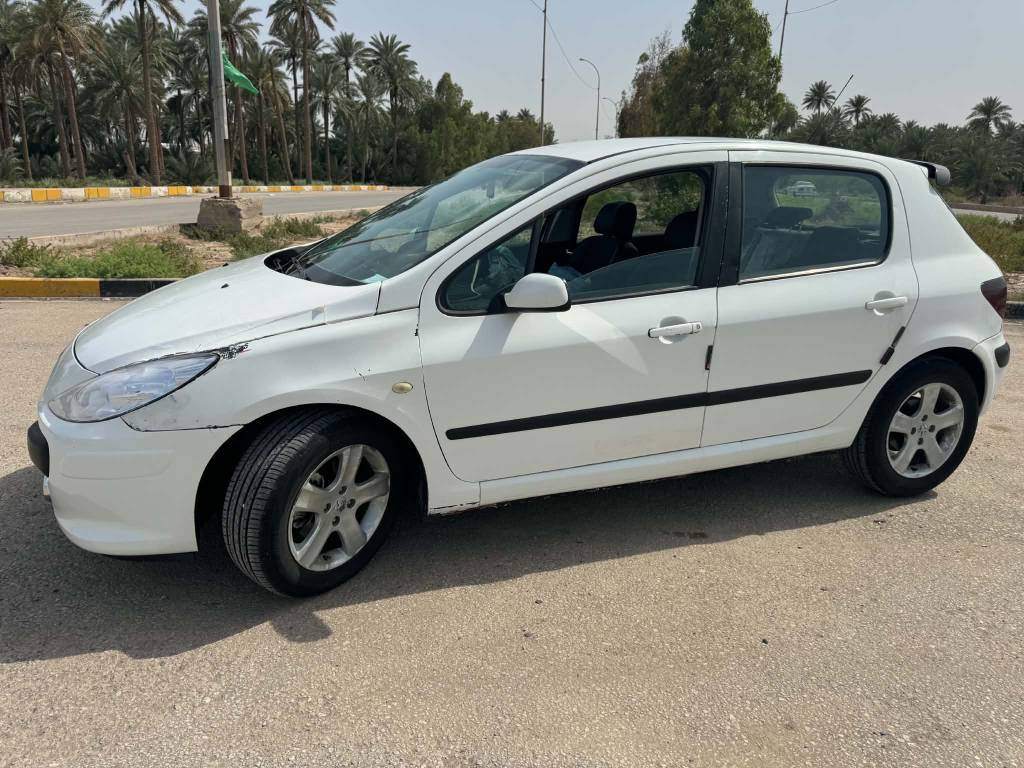 السلام عليكم
بيجو 307
موديل 2006
السياره جاهزة
رقم بغداد بااسمنه
مكانها بالحله
السعر 50
*********** حلة, بابل
