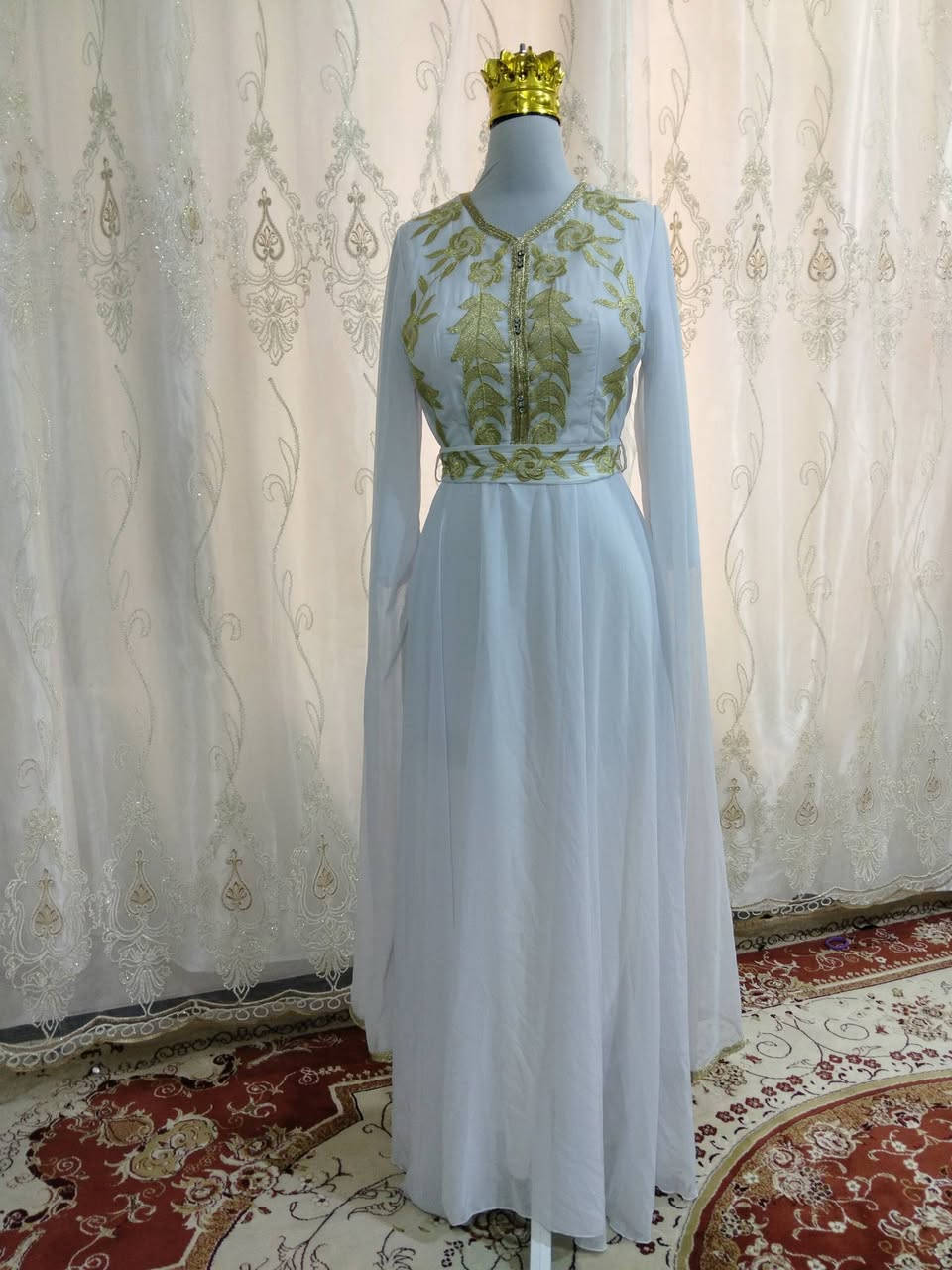 فستان جديد ما ملبوس ولا مره
يلبس قياس 44 /42


**إذا كنت صاحب هذا الإعلان وتريد حذفه لأي سبب، رجاءا أرسل رسالة إلى الدعم الفني**