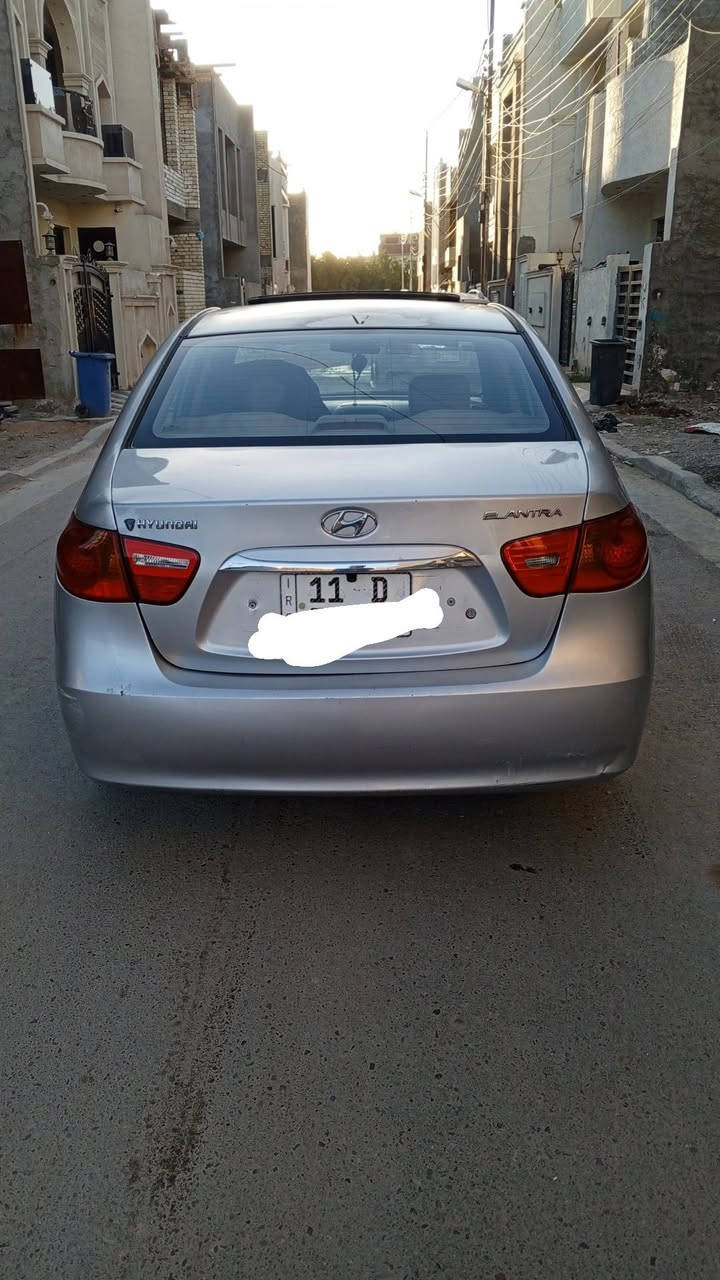 النترة موديل 2011 رقم بغداد بأسمي فول مواصفات كيج حماوة تدفئة تبريد بيها طخة بالجنطةة مبدلل قبق الجنطة والجاملغ الأيسر معدل ابيع 3قطع مكينة 2000 دوش السيارة احلى من الصور السيارة كاعدة 
السعر 93 وبيها مجال 

رقم التلفون ***********
