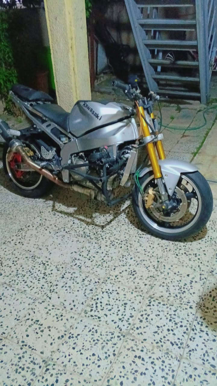 سلام عليكم 2004للبيع دراجة مفتوح كصة 10شغل مضبوط ونضافتة 90/100 كلاجات جدد شلعة شك الكاع ملغمة تزويد 4فجوج توكيتو فلنجات راديتر صالنصة مايف كاربون فايبر تايرات جدد جلاتين دراجة متعوب عليه اللة شاهد مكاني حي الجهاد ب24بية مجال


**إذا كنت صاحب هذا الإعلان وتريد حذفه لأي سبب، رجاءا أرسل رسالة إلى الدعم الفني**