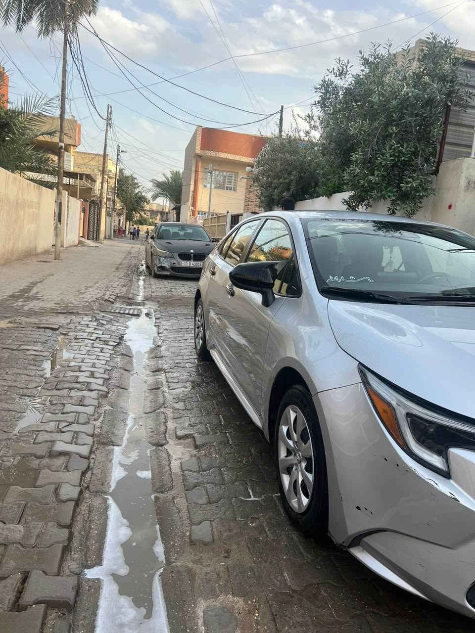 كورلا هايبرد موديل 2024 وارد امريكي ضربة خفيفة بدون صبغ بس بارد الجاملغ الخلفي وقبق الجنطة مبدل نفس لون 
مواصفات LE رادرا وتقف ذاتي ماشية 9000 قابل للزيادة الاتصال ع الرقم *********** بغداد, العراق
