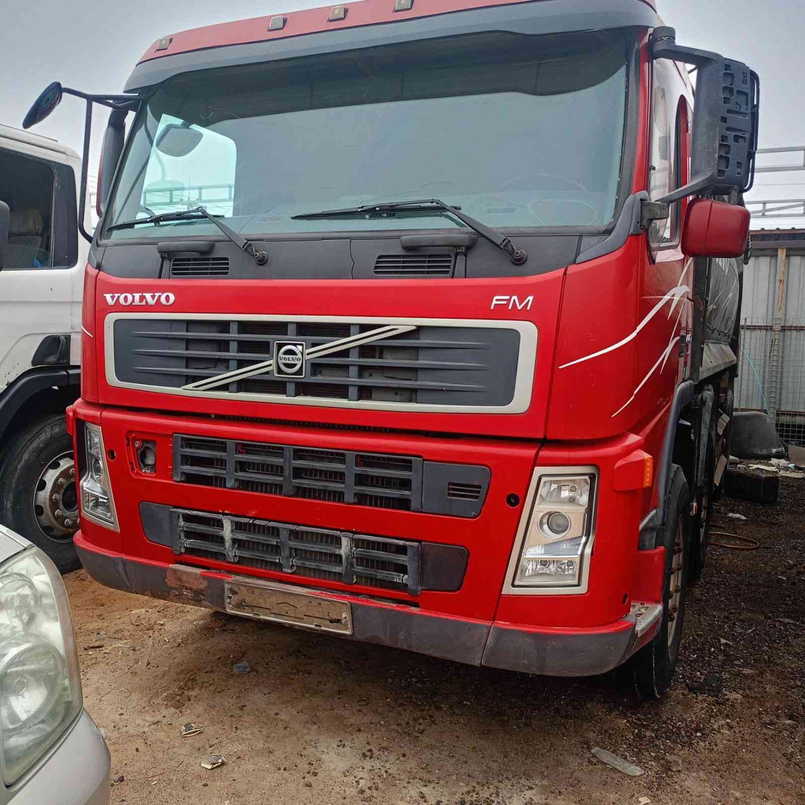 سكانيا  عكرب  قلاب دخول جديد للبيع  السعر / اربع دفاتر وبيه مجال / مع سيارات عكارب قلاب دخول جديد سعر السياره الوحده  / اربع دفاتر وبيه مجال / العنوان البصره الزبير الاستفسار الاتصال بالرقم ‏‪+964 772 951 8007‬‏ مكلف بالنشر
