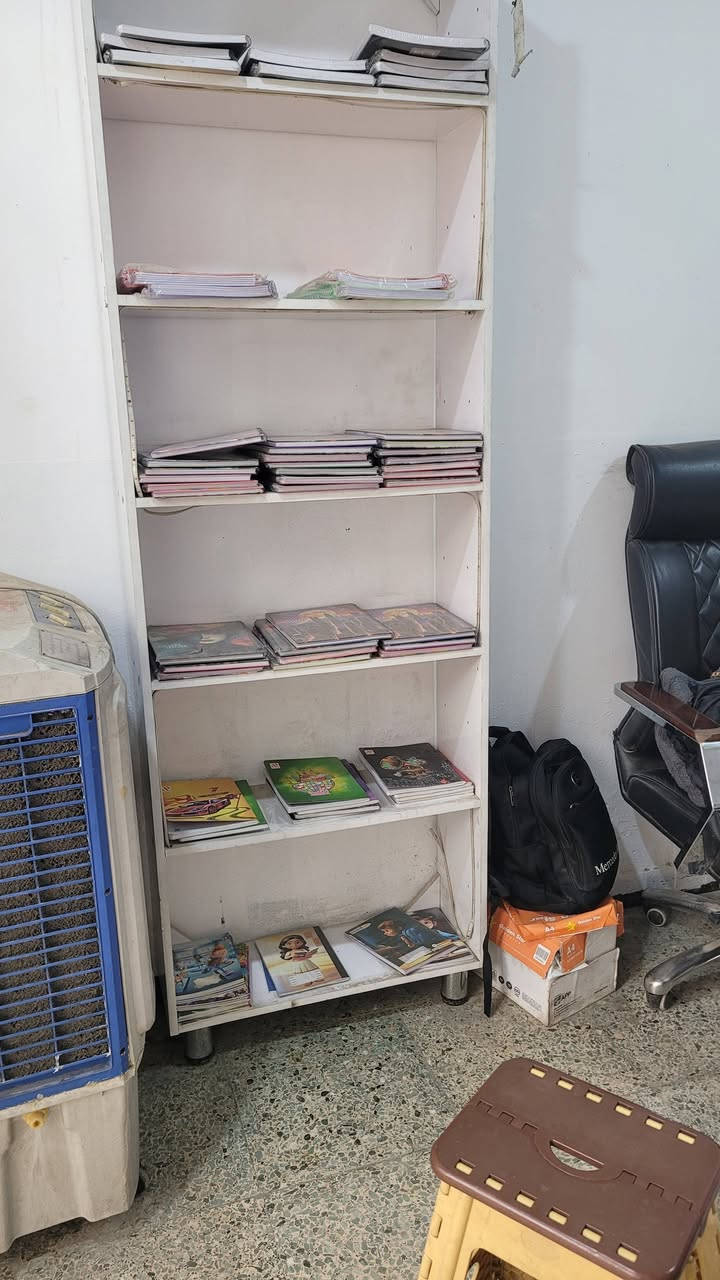 فاترينات mdf عدد6قطع  ارتفاع ٢.٥ متر وعرض ١ متر عدد ٤
٢قطعة ظهر مفتوح وحدة عرض ١٢٠ وارتفاع ٢ متر والثانية عرض ٦٠ وارتفاع ٢ متر الفاترينات مع انارة شريطية اصلية..


**إذا كنت صاحب هذا الإعلان وتريد حذفه لأي سبب، رجاءا أرسل رسالة إلى الدعم الفني**