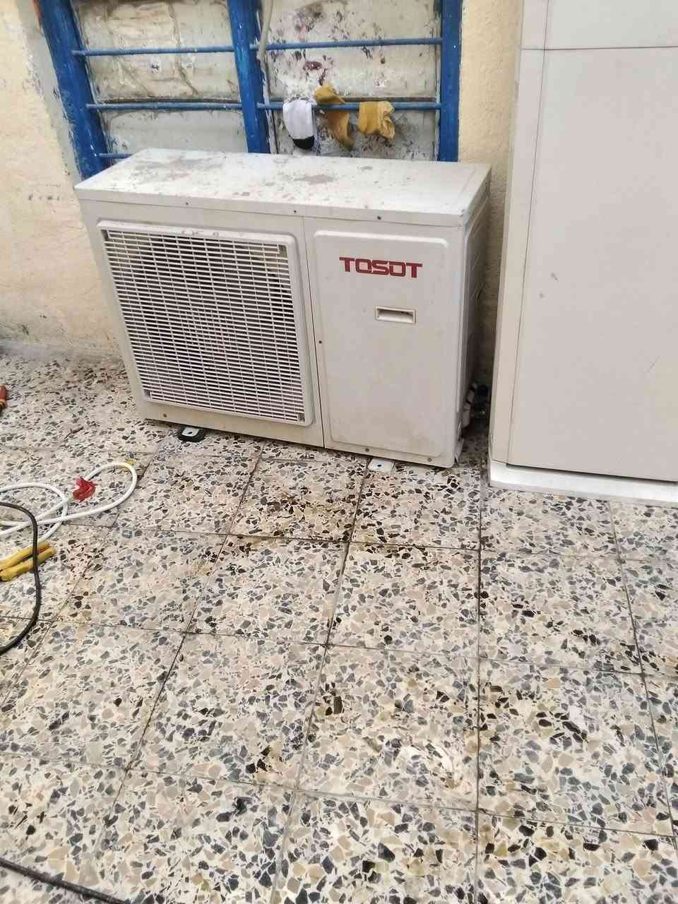 السلام وعليكم احبتي الكرام رمضان كريم وفطار شهي وتقبل الله طاعاتكم سبلت عمودي طنين وثلث تبريد ثلج امغير كمبريسر الجهاز كلش ونضيف وجديد الجهاز كلش راقي السبلت مع الشد والظمان سنه سعره 550 واي مشكله انه حاظر رقمي ***********العنوان بصره ابو الخصيب
