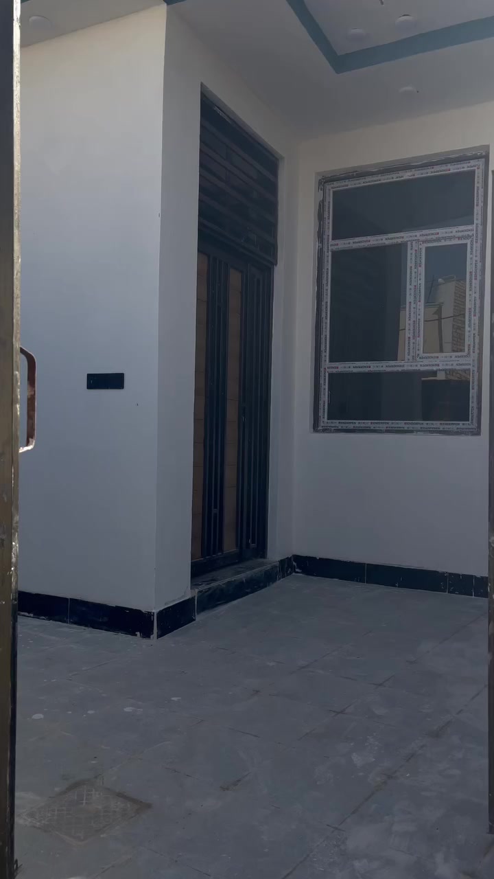 يعلن مكتب عقارات {اضواء المدينه}بيت للبيع زراعي سند 25 طابقين بناء حديث
الموقع /حله /شارع شريفه الجديد اللي يربط بين شارع 80 جهه كربلاء وشارع 100 /يبعد عن الشارع العام 50 م 

🔅⚜️🔅⚜️🔅🔅🔅🔅🔅🔅🔅⚜️⚜️🔅⚜️🔅

المساحه /170 م 

للاستفسار اكثر مراجعه المكتب اوًالاتصال ☎️***********

🌍عنوان المكتب /حله /بدايه شارع 80 جهه كربلاء -مقابيل اسماك الشجيري
