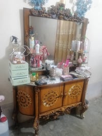 مرايه وكنتور • ٣ أبواب • ٢ مجرات