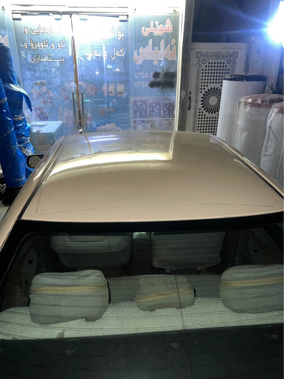 تەکسی 2009 دەپارچە رەشە جەپیکی پیشەوەی هەیە جەپیکی پشتەوەی هەیە بەس زۆر نیە بەحستەمە سەنەوی هەتا ٢٠٢٨ بەناو کردن بەشەر غرامەی580هەزاری لەسەرە هەموو شتیکی نوێ ساحریشی 127 وەرەقەو مەجالی تیدایە
*********** أربيل, العراق
