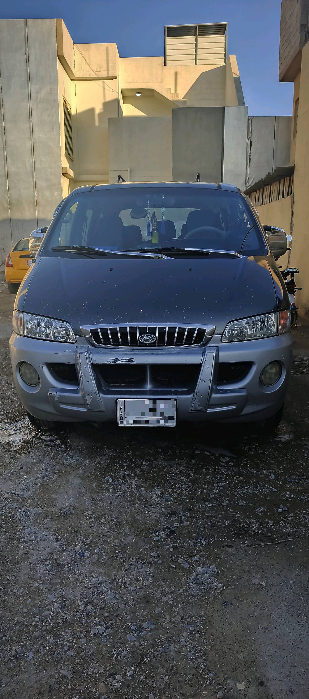 ستاركس موديل 2000 بتره (8 راكب) 
شواصي على بلاد 
مشروع وطني خصوصي بأسمي سنويه 27 
باتري جديد تايرات نضاف 
محرك نضيف 
مكاني كركوك 
السعر (75) بيها مجال للطيبين 
*********** الرقم