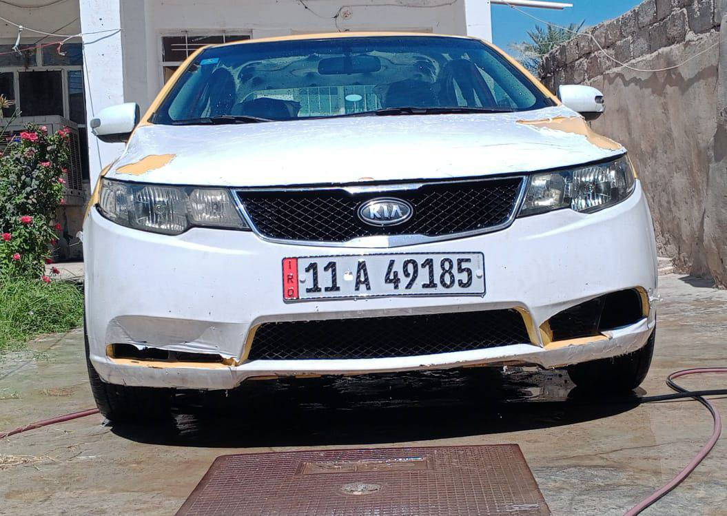 السلام عليكم..
فورتي. 2010 حادثها البابين اليمنى. السياره جاهزه من كلشي. وخير من الله ماناقصها اي شي.  محرك 2000..مواصفاتها معروفه.  رقم انكليزي. بأسمي. السياره. تحويل ثاني يوم. مباشر. 
مكاني بغداد .  السعر. 78.وبيها مجال بسيط. الشراي. يتصل ع الرقم***********
