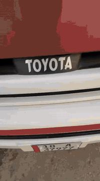 سلام عليكم سياره البيع جنبي 2014ستلام 18معمره هلالات
مكينه جديد تبريد محور تخم تاير برجستون 
صدر جديد سياره بسمي مصفره هيه وغرمان
مكان سياره واسط كوت تصل 
 رقم ***********
