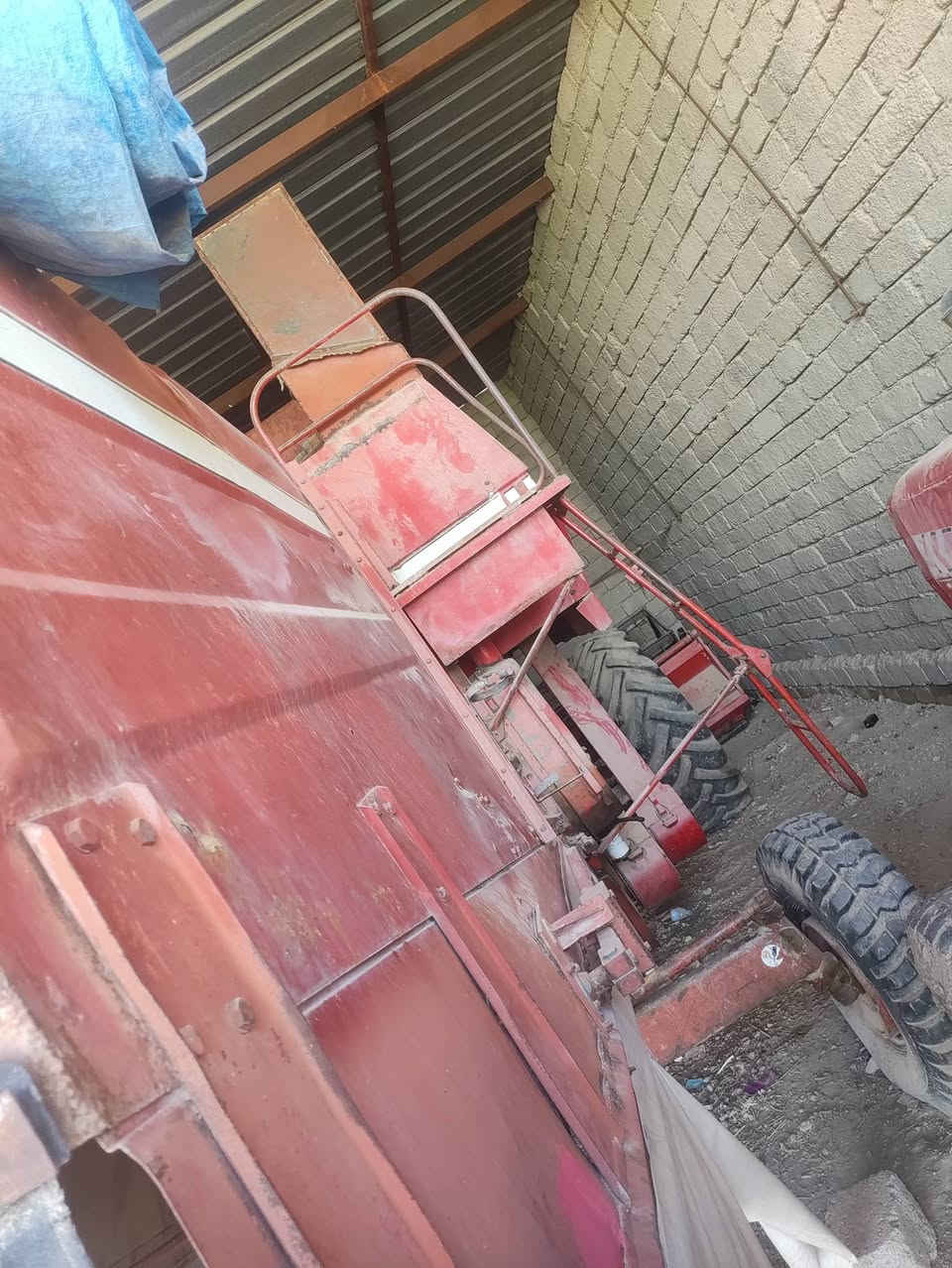 حاسود للبيع موديل 90
للتواصل على تفاصيل اتصل على الرقم 0771 974 3450
