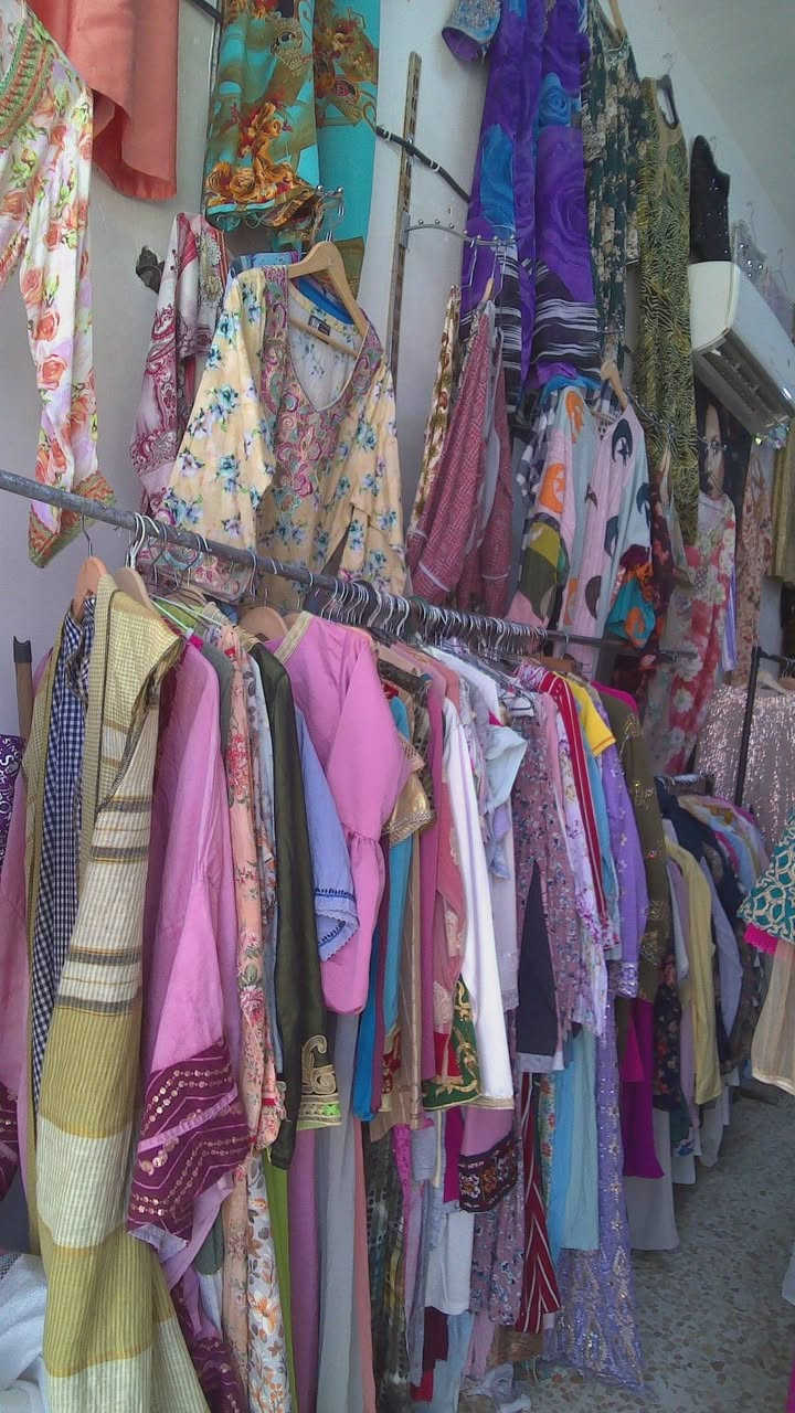 سلام عليكم يوجد لدينا قمصان فساتين بيت وسهره بناطير ملابس اطفال  وعروض عدنه


**إذا كنت صاحب هذا الإعلان وتريد حذفه لأي سبب، رجاءا أرسل رسالة إلى الدعم الفني**
