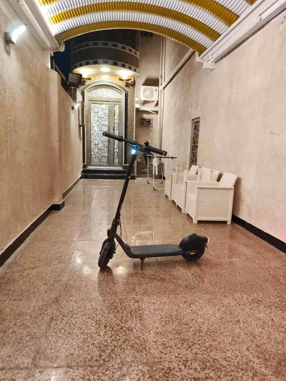 سكوتر جديد استخدام شهر تقريبن
نوعهninebot
كامل ملحقات
اخذته ب600 دولار
رايدة ب300 الف
مكاني بصرة المعقل
***********
