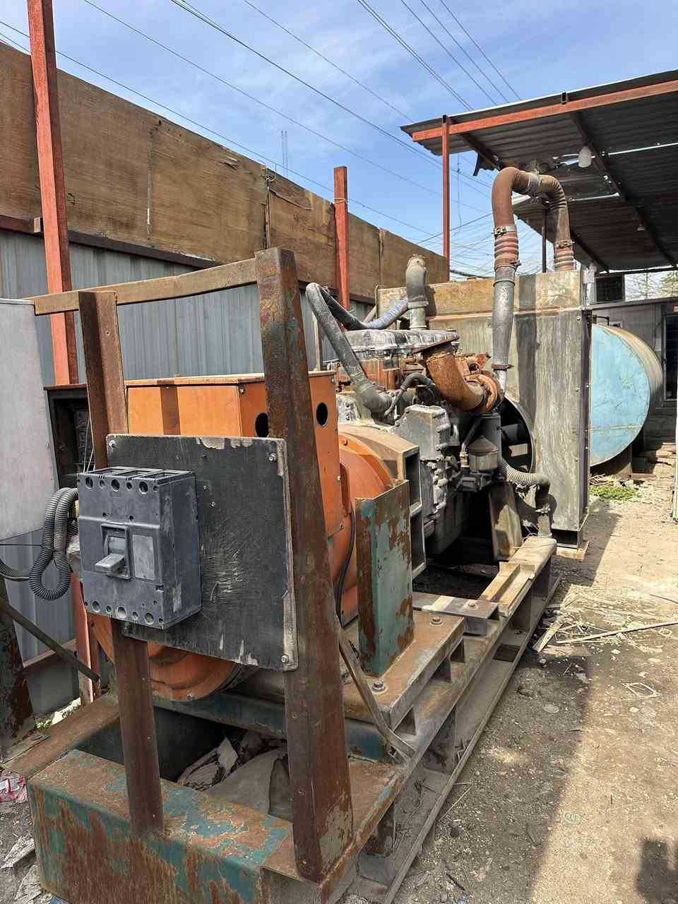 بسم الله الرحمن الرحيم 

مولدات عدد 2 للبيع
 سكانيا 113
مولد سكانيا بومه
للاستفسار ***********
