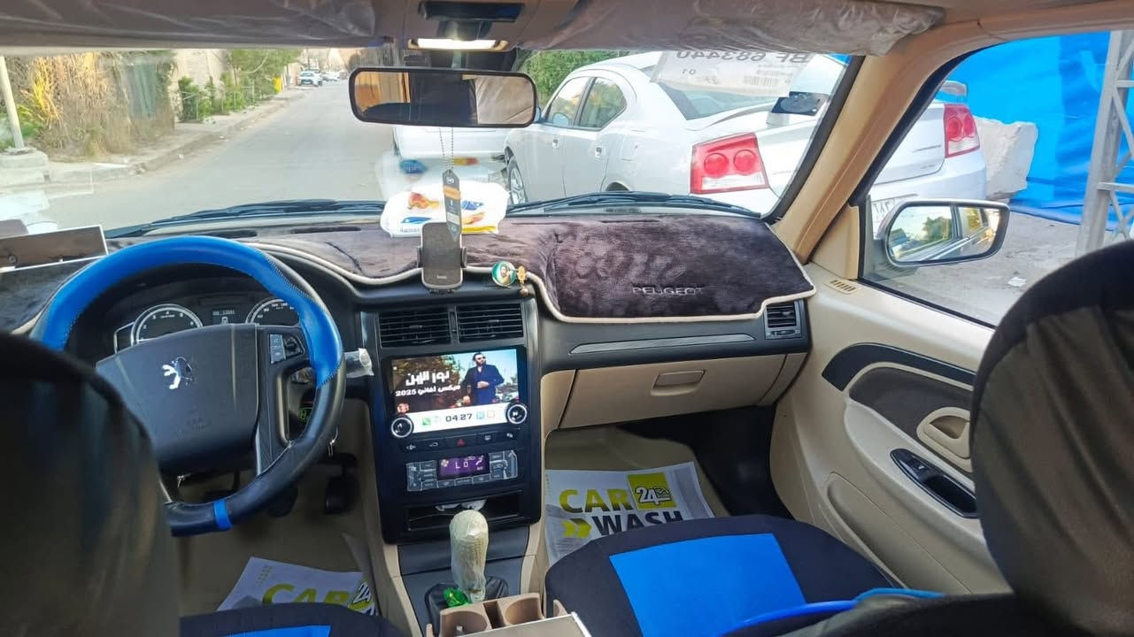 سلام عليكم 
بيجو 2025 اخت زيرو ماشيه ١٩ الف مماشيه هواي
(كفاله عامه ) عدا رصعه كلش صغيره بالبنيد  
السياره بعدها على ضمان الشركه 
الاسبير بعده منازل 
السياره حره وشرط تحويل ثاني يوم

 مواصفاته
شاشه 
كامره 
حساسات 
تحكم ستيرن 
أشاير بالمري
كشن كهرباء 
بلوتوث 
مرايات شفط كهربائي 
تبريد قطعتين
منضومه زنون اصليه 
هورن بوش 
سيبايه اصليه 

رقمها بغداد الجديد الدولي 
السياره احلى من الصوره 

السعر 95 وبيها مجال 
مكاني بغداد/ بغداد الجديده 

الرقم / ***********
اني مكلف بالنشر ممتواجد على النت اتصل على رقم
