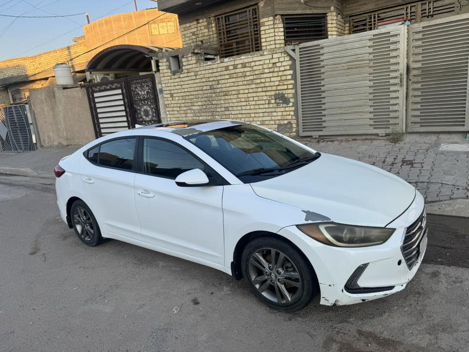 النترا وارد أمريكي موديل ٢٠١٨
فول ١/١
شاشة وكامرة 
فتحة 
بصمة تشغيل وأبواب
تدفئة بالكشنات
أنظمة قيادة ورادارات جانبية
داخلها أسود 
وباقي المواصفات المعروفة
سعرها ١٣٠
مكاني المحمودية 
***********
***********
