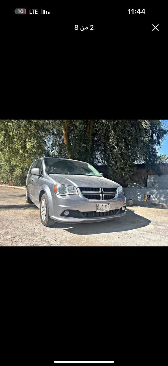 دودج كرفان 2020 كريو فول اعلى مواصفات وارد كندي ماشيه 75 الف كيلو بجم كبس والجنطه الخلفيه كبس حادث صفحه السائق جاملغ وبابين وصابغين شويه من الجاملغ الخلفي مباوك بدون اي ايرباك او لغد او شاصي رقم بغداد باسمي تحويل ثاني يوم  سعرها 185 وبيها مجال بسيط للاستفسار ***********
