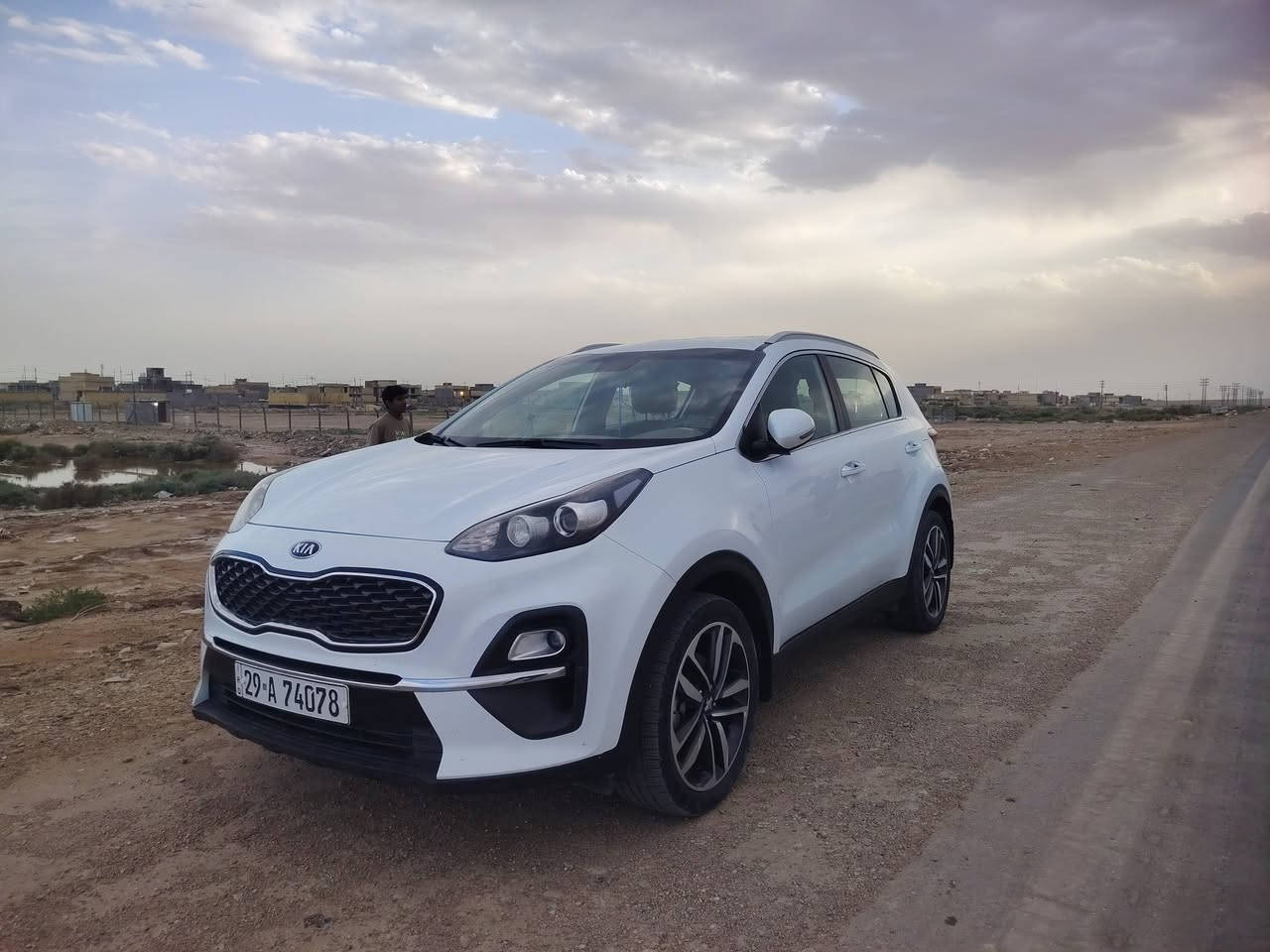 السلام عليكم
سبورتج 2021 رقم واسط بأسمي مكفولة كفالة عامة
كشن كهرباء
مري شفط
تحكمات ستيرن
كامرا دوارة وحساس خلفي
وبعد بيها هواي مواصفات
*********** مكاني كوت
