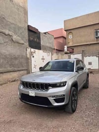 جيب هايبرد كلين تايتل مكفولة كفالة عامة. ماشيه 47 الف  سيارة جديدة للا...