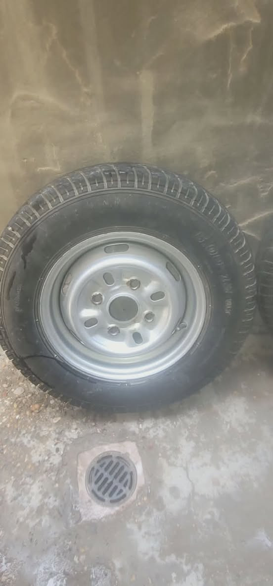 زوج تايرات لبيع نادر الثالثه  👍🏻
***********
