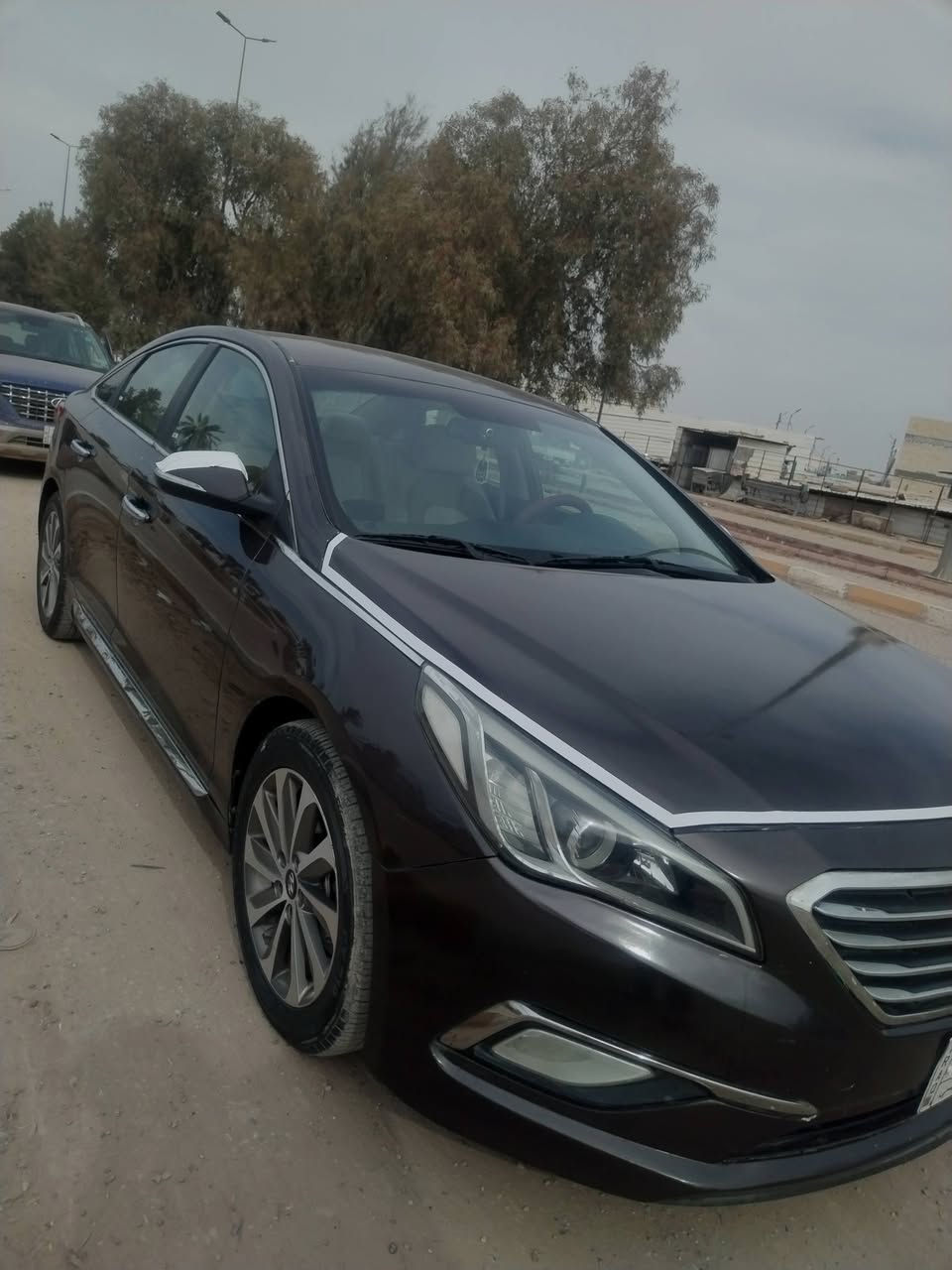 السلام عليكم ورحمة الله وبركاته
هونداي سوناتا موديل 2015 اس سبورت 
رقم بغداد بأسمنا سنوية لـ2028
امريكي استيراد خاص حادثها دعامية امامية وربع البنيد مصلح نفسه ورشة صبغ بسيطة كلش بالجاملغ وبيها نگراش بالصبغ بسيط  وصور الحادث مرفقة بالمنشور
السيارة بيها مواصفات خاصة لكن بدون بصمة ولا فتحة
كشنات امامية تدفئة تبريد 
وكشن السائق كهرباء تبريد ثلج تدفئة شغاله
داش كام بلادي امامي وخلفي تحكم من الشاشه
انارة محيطية داخل السياره تحكم من الشاشة
وضعيات قيادة ECO_Nurmali_Sport
مكينة 2400 على وضع الشركه بعدها
السيارة ماشية 140  وقابل للزيادة 
كير المرغوب AT
لايت زنون بلادي ولد كشافات ثلجي
شاشة كار بلي الأصلية وكاميرا خلفية دوارة ٣٦٠
السيارة تخم نيكل بكل مكان وكله جديد 
شاشة اعطال وتحكمات سيارة مابيها اي نقص نهائيا جاهزة على الآخر
السعر المطلوب 122 وبيها مجال للشراي
عنواني ديوانية للاستفسار ***********
***********
