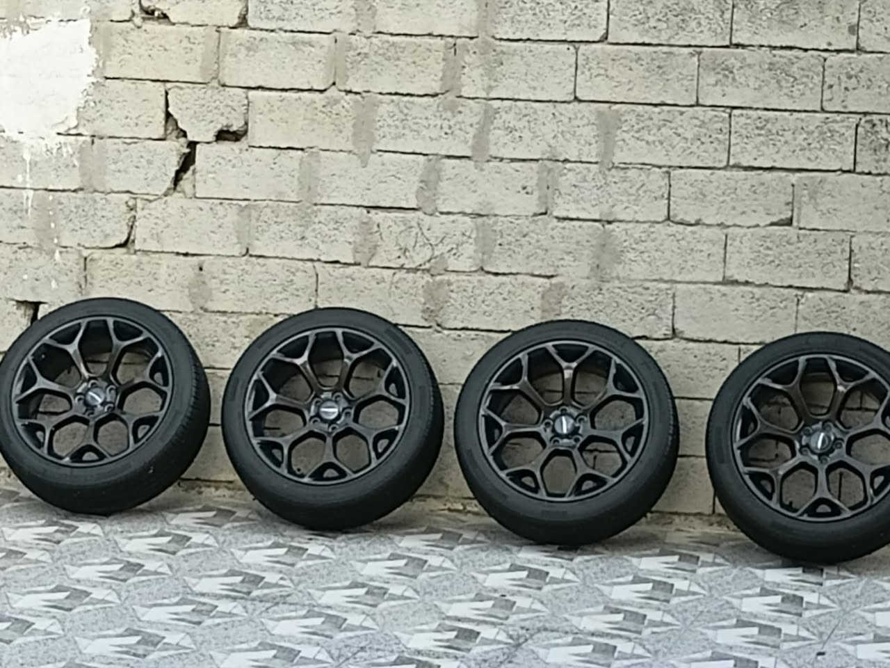 السلام عليكم 
ويل  عنكبوت أوباما حجم 20 اصلي مع تخم تاير مستخدم قليل يرهم أوباما جارجر  مكان ناصرية 
***********
***********
