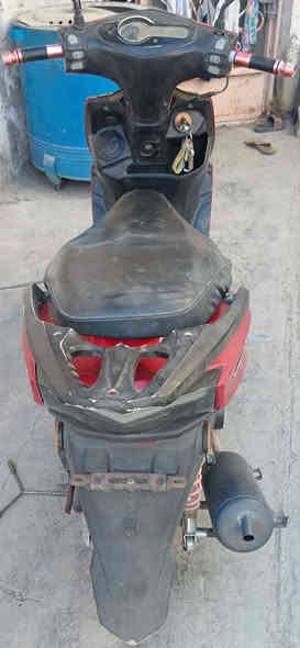 سلام عليكم،، دراجه سكنس صيني للبيع محرك ياباني مامفتوح لو برغي بي الدراجه حلوه ونضيفه كل نقص مابيه،، استفسار اتصل ع الرقم *********** مكان الدرجه حي الزهراء
