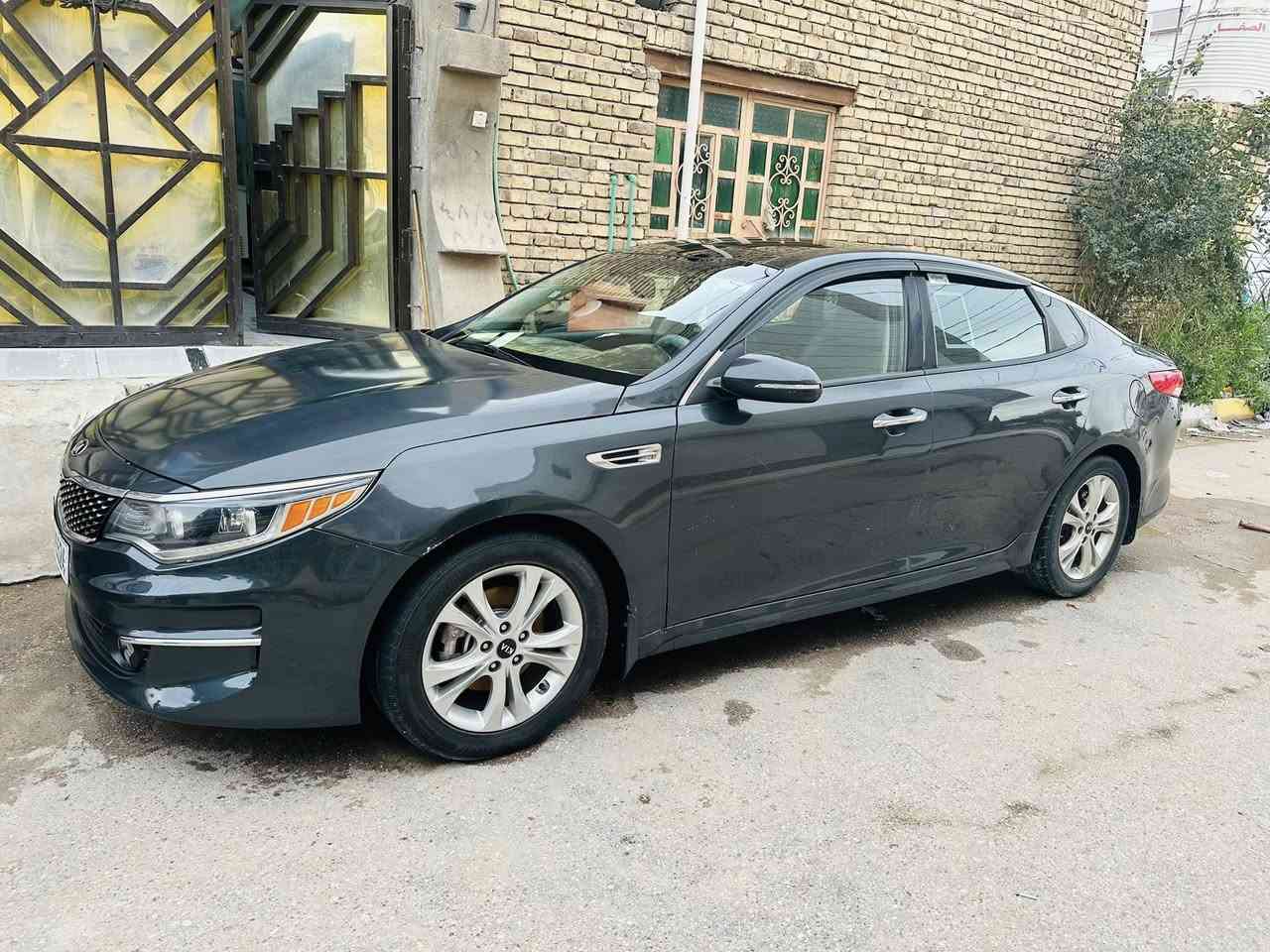 كيا اوبتما للبيع  موديل 2016 فول مواصفات
كشن كهرباء 
خزن ميموري 3 وضعيات 
تدفئه كشن تبريد كشن 
تدفئه ستيرن 
بانوراما طكتين 
تبريد قطعتين ثلج
مكينه 2400GDI
كاميرا دواره شاشه جبيرة رادارات 
حساس ويل لقياس ضغط الاطارات 
ويل حجم 17 
لايت فول زنون مال جي تي لاين
حادثها جاملغ مبدل ومصبوغ وبنيد نفسه مصلح ومصبوغ 
السياره باسمي مداور ثاني يوم 
عنوان ناصرية 
السعر /138$ 
***********
