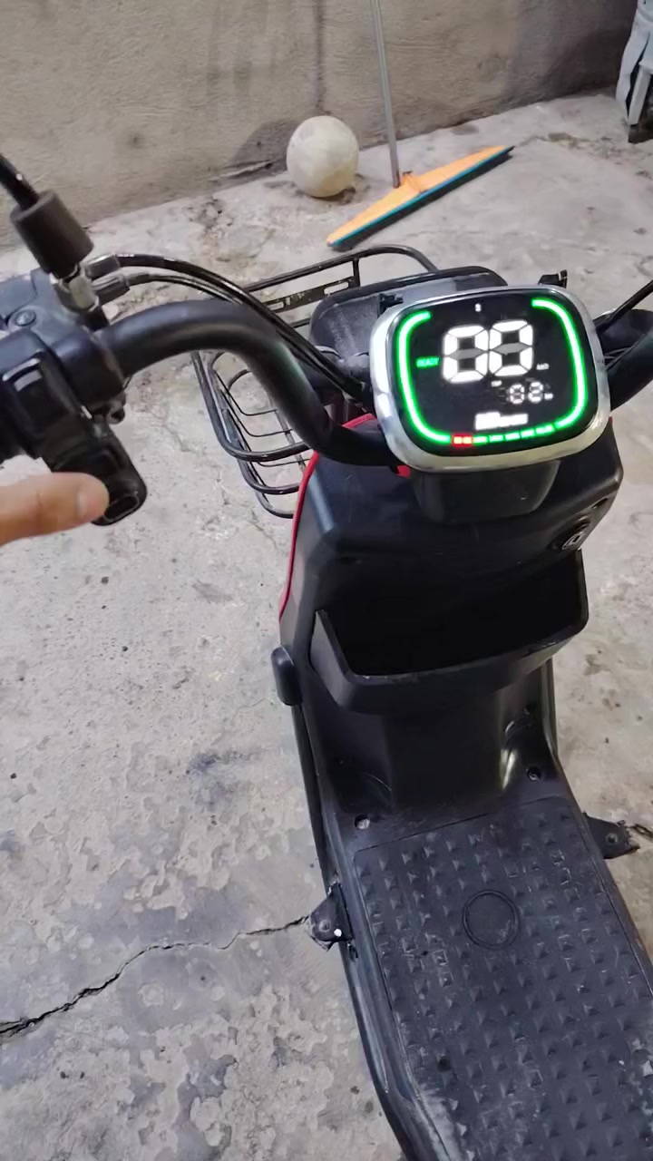 للبيع دراجه شحن الريان نضيفه حيل نقص فقط الجاملغ الأمامي ((السعر 160))الشراي يتصل المكان بغداد التاجي 
***********
