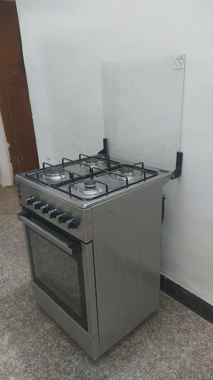 طباخ جديد استخدم يوم فقط لبيع حله


**إذا كنت صاحب هذا الإعلان وتريد حذفه لأي سبب، رجاءا أرسل رسالة إلى الدعم الفني**