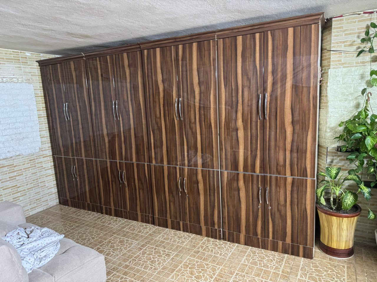 كنتور 4 قطع 8 ابواب خشب تركي MDF
السعر 450 الف

عنوان اربيل بختياري

0750 599 6002
