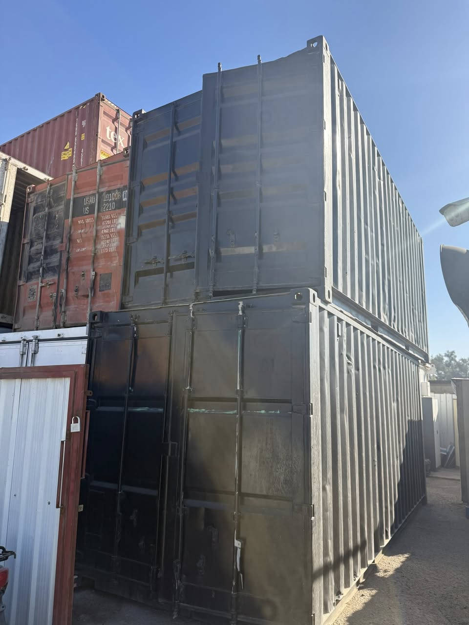 حاويات بيع طول6 متر ارتفاع 290 الوان شعب
حاويات حديثه نظافة 100% سعر 21 ورقة ￼ ***********📞
