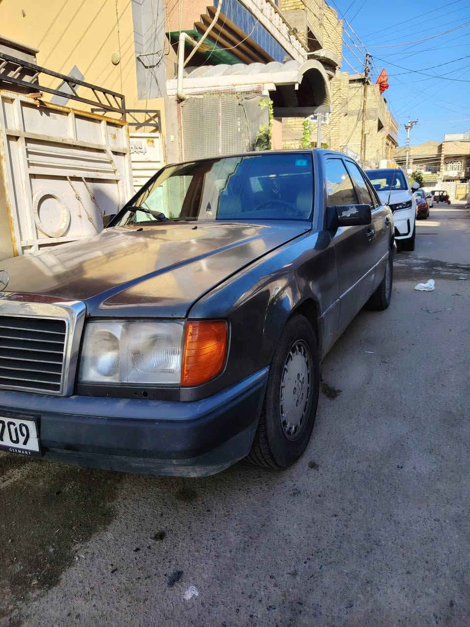 مرسدس دب ١٩٩١ بلادي محرك عنكبوت قواعد لدبلات بلادي تبريد شغال غرفه نضيفه تايرات جديد باتري جديد راديتر جديد دسكات جديد اذاين محرك جديد مكاني بغداد او ديوانيه رقمه انبار انكليزي سنويه جديده بسمي سعره ٥٥ وبي مجال بسيط ***********
