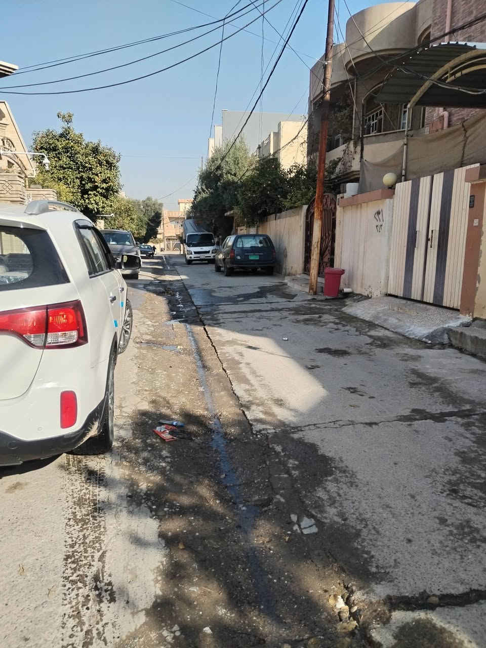 للبيع بيت في حي السكر قرب مستشفئ الخنساء
المساحه ٢٢٠ متر طابقين فرع صبه
البيت بسعر ارض
البيت صالح لسكن والاستثمار
سند طابو شرط التحويل تتكاتب مع الشرعي مباشر
السعر ٢٢٠ مليون

للاستفسار اتصال على الأرقام التالية

*********** ابو عمران
*********** واتساب

أو مراجعة المكتب الكائن في حي الصديق مقابيل سنتر بغداد
