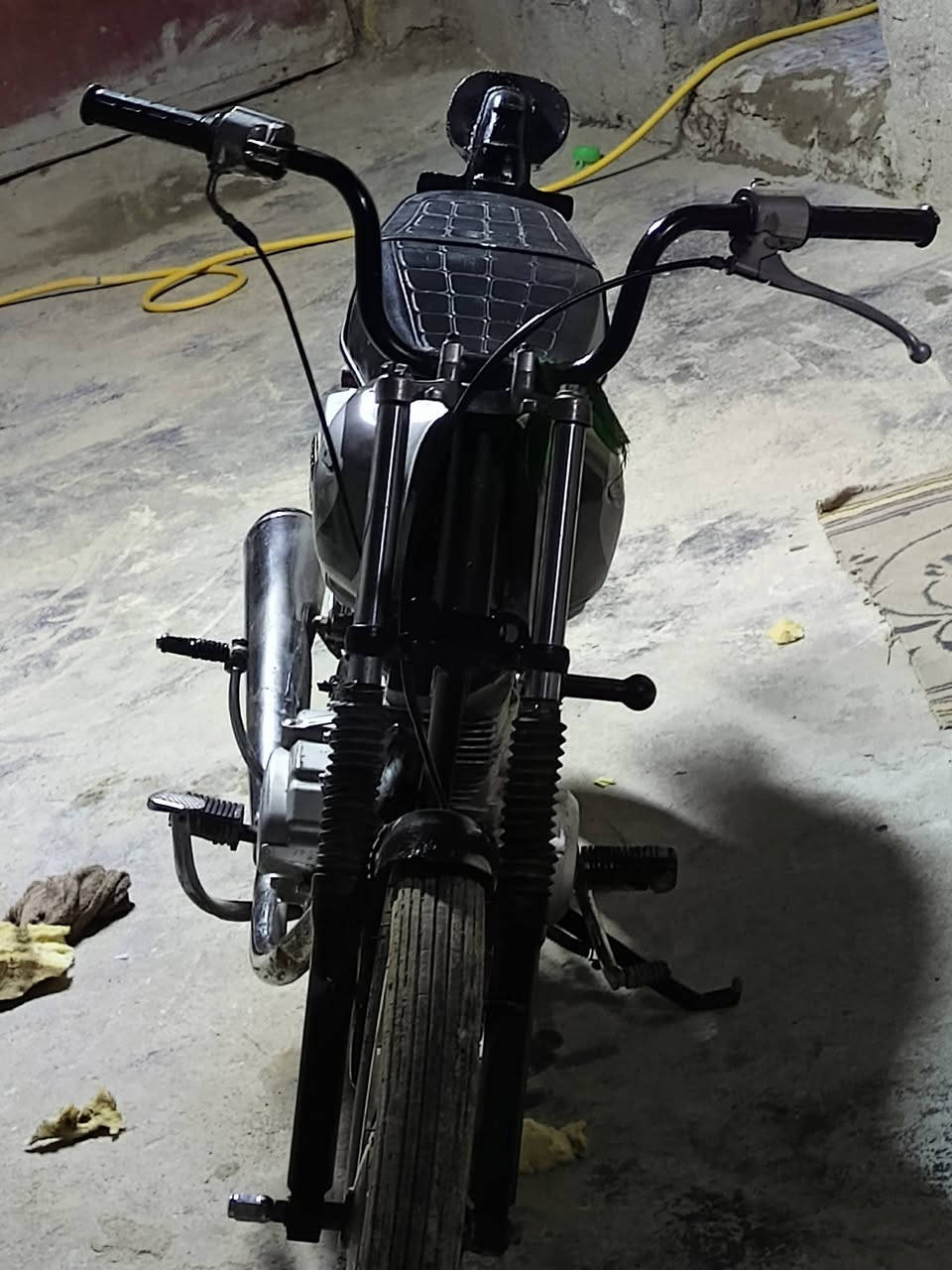 للبيع حربي دراجه تخبل شلعه فول نضافه  السعر 350 قفل مكان بابل حمزه الغربي رقم ***********
