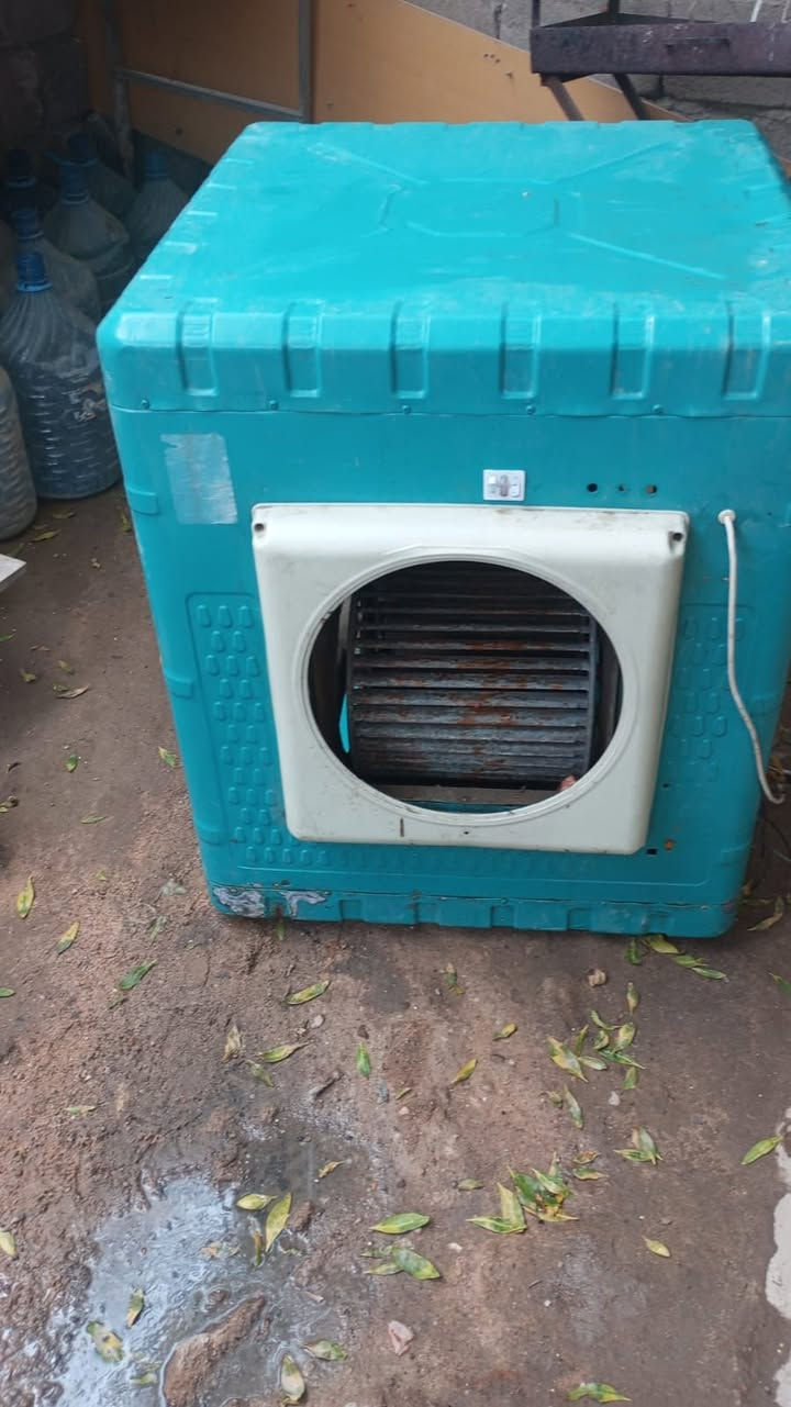 سلام عليكم مبرده نضيفه كلش شغاله للبيع مكاني الاصمعي ***********
