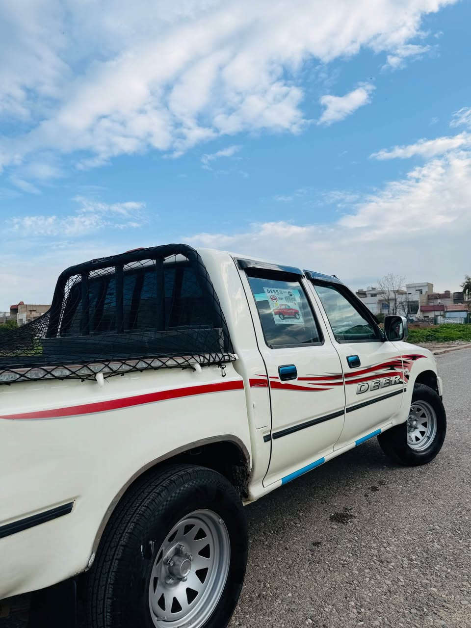 شوێن هەولێر 
رەقەم تەلەفۆن (***********)
دێر مۆدیل ٢٠٠٦ بی سبوغ بی لیدان ناو سوور تەبرید پاوەر بۆدی قولاب گێر و مەکینە و ئاکسل و شانسی هەمووی بەشەرت بەناو کردن و غەرامە بەشەرت نرخ ٥٢ وەرەقە و مەجال أربيل, العراق
